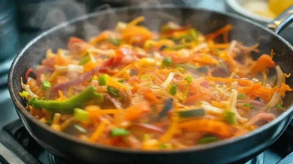 O erro que destrói seus legumes salteados (e como fazê-los em 7 minutos)